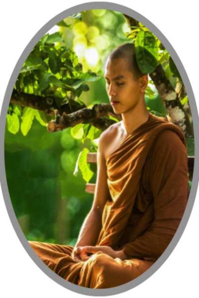 monk-meditating